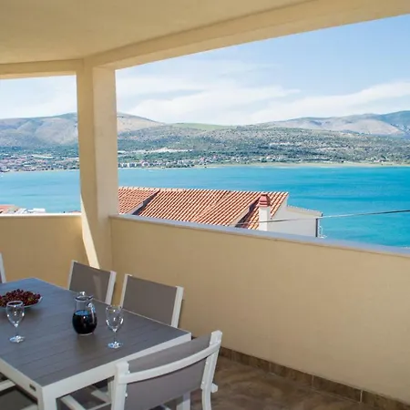 Apartments Bluesky Trogir Exterior photo