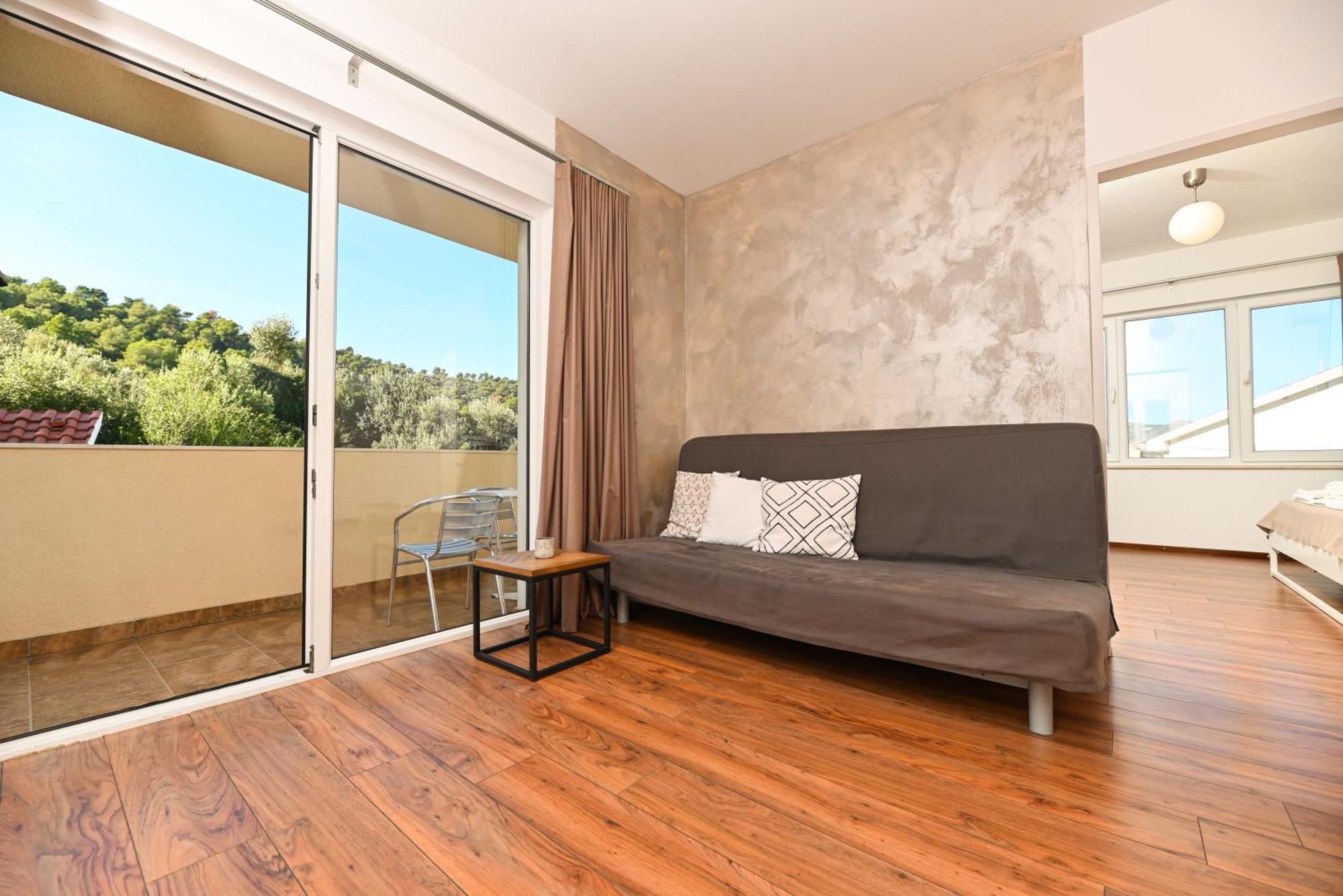 Bluesky Apartment