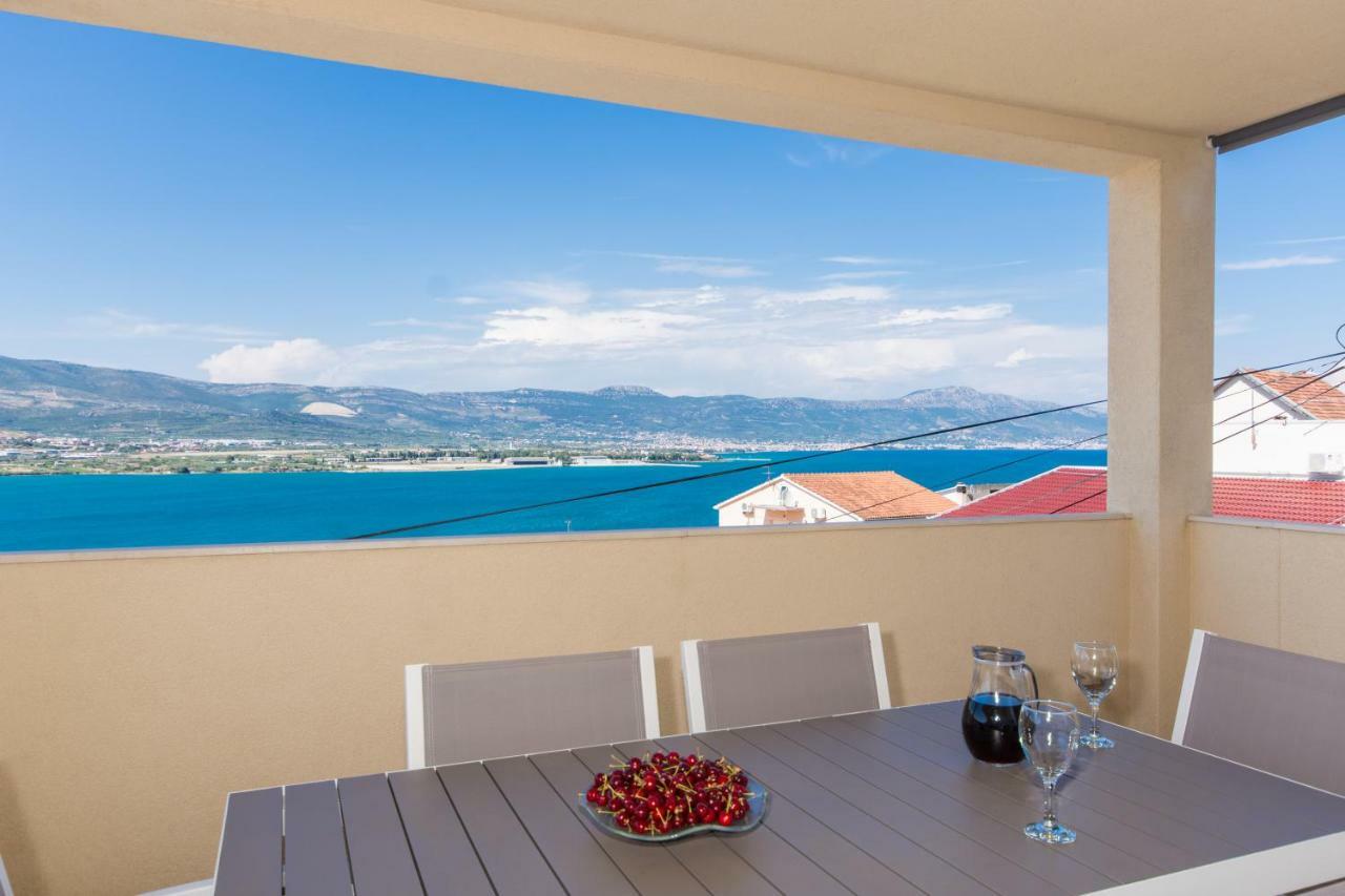 Bluesky Apartment *